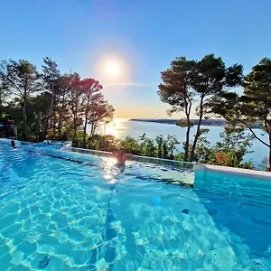  Holiday park Punto Blu Valamar Village